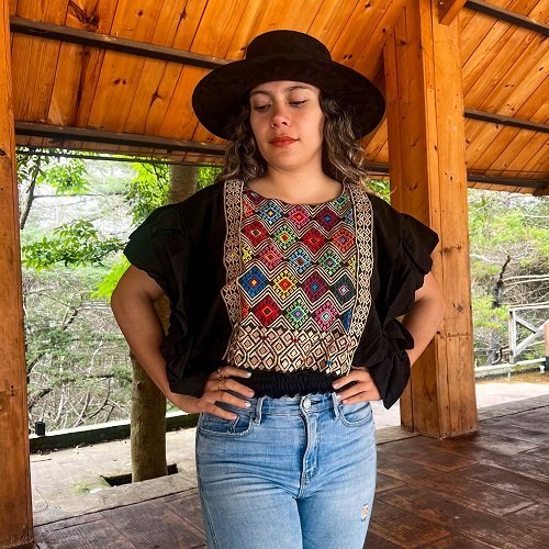 Blusa mexicana de Chiapas modelo Ana