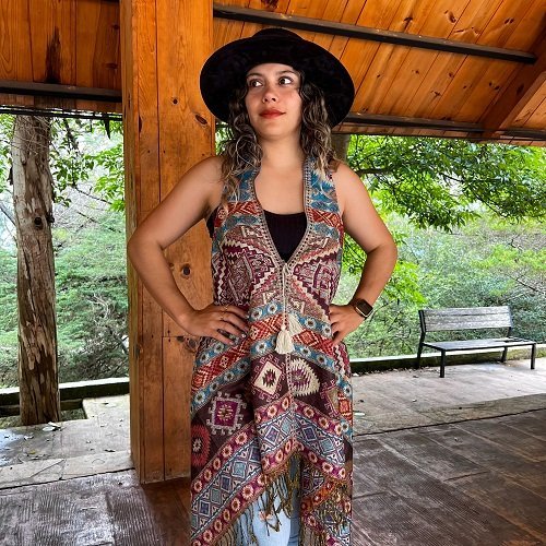 Chaleco artesanal modelo Abigail